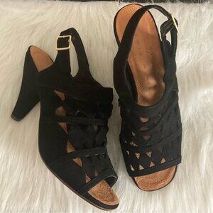 Chie Mihara (Anthropologie) velvet heels